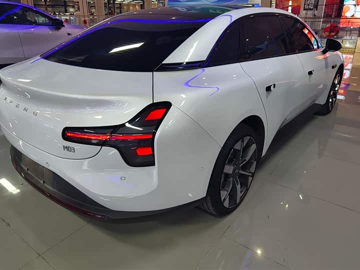 Фото 3 - XPeng Mona M03