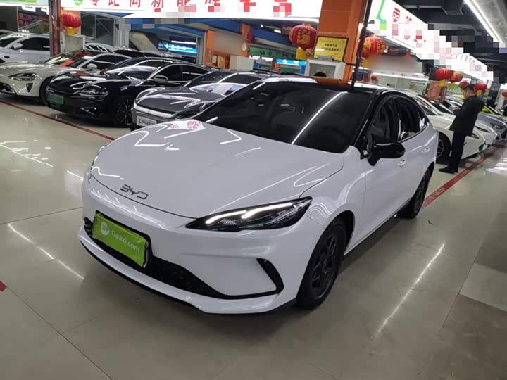 Фото 2 - BYD Seal 05 DM-i Hybrid