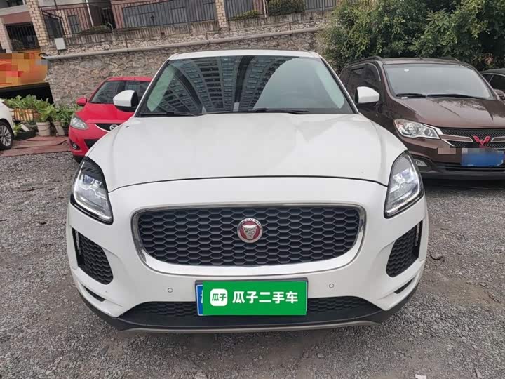Фото 3 - Jaguar E-Pace