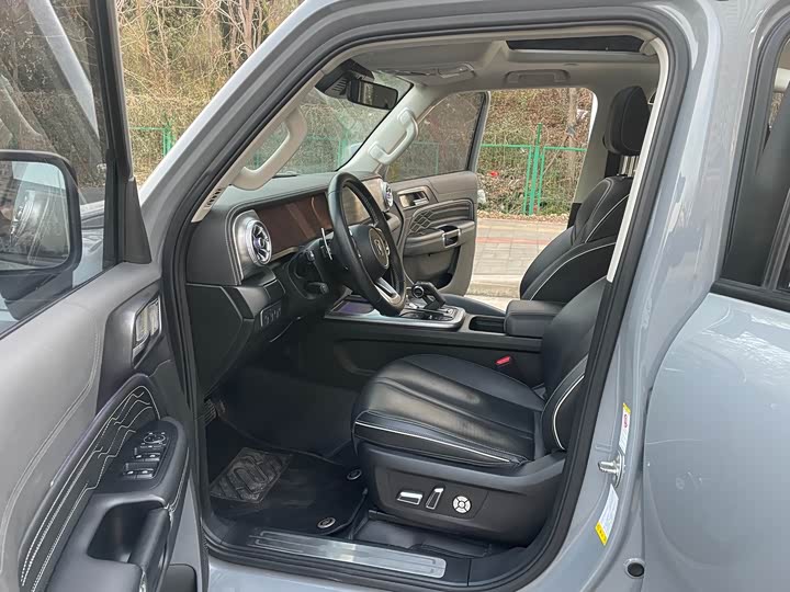 Фото 8 - Tank 300