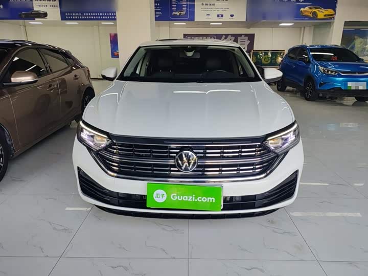 Фото 3 - Volkswagen Sagitar L