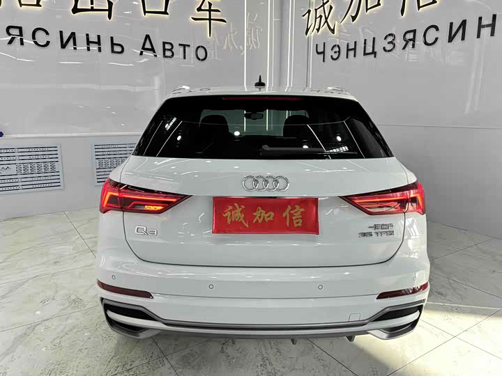 Фото 6 - Audi Q3