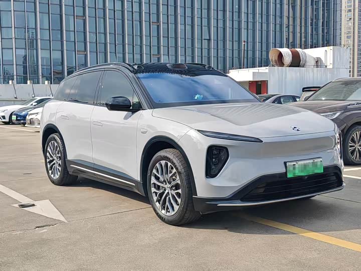 Фото 3 - Nio ES6