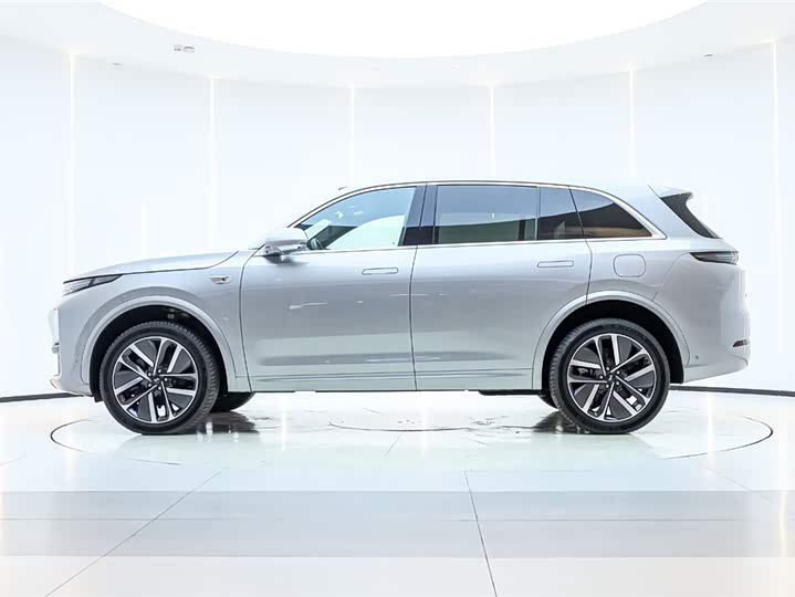 Фото 8 - LiXiang L7