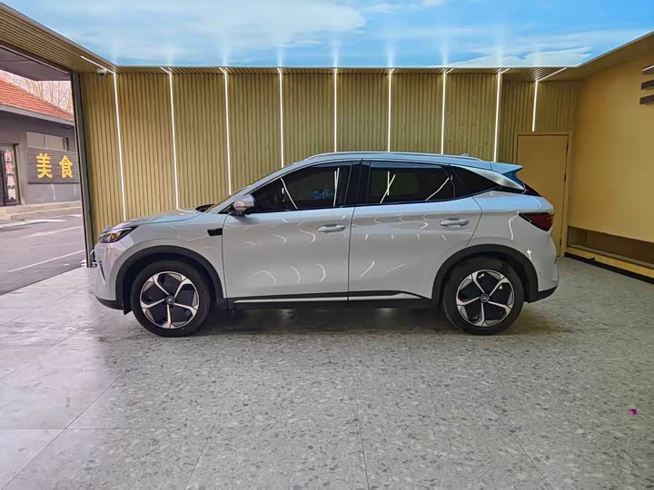 Фото 3 - BYD Yuan Plus