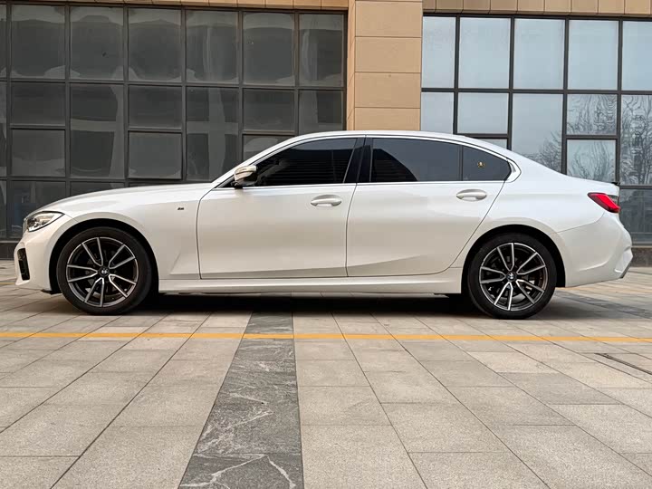 Фото 4 - BMW 3 Series