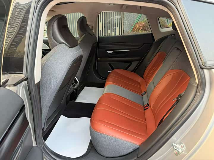 Фото 6 - XPeng P7