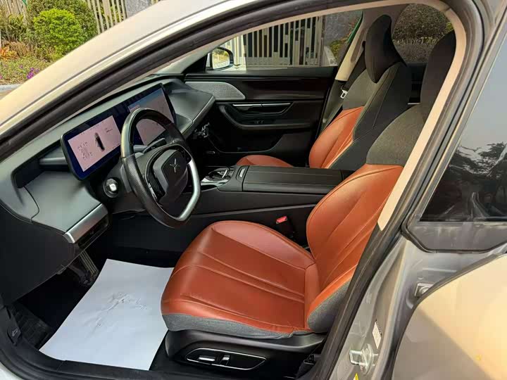 Фото 7 - XPeng P7