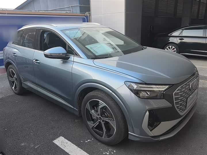 Фото 4 - Audi Q4 e-tron