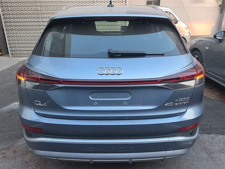 Фото 6 - Audi Q4 e-tron