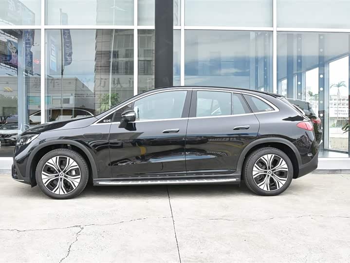 Фото 2 - Mercedes-Benz EQE SUV