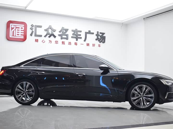 Фото 4 - Audi A6L