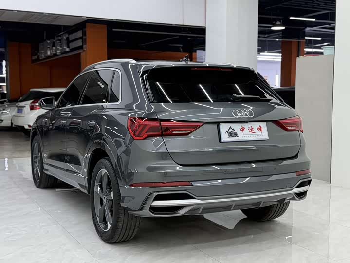 Фото 7 - Audi Q3