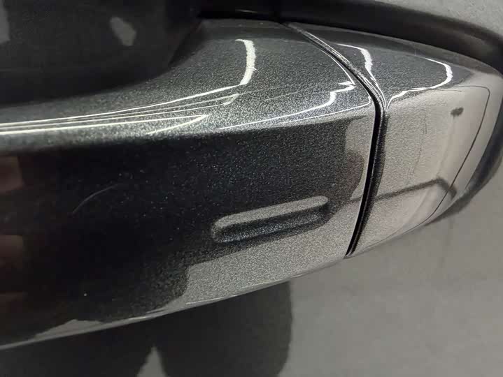 Фото 8 - Audi Q3