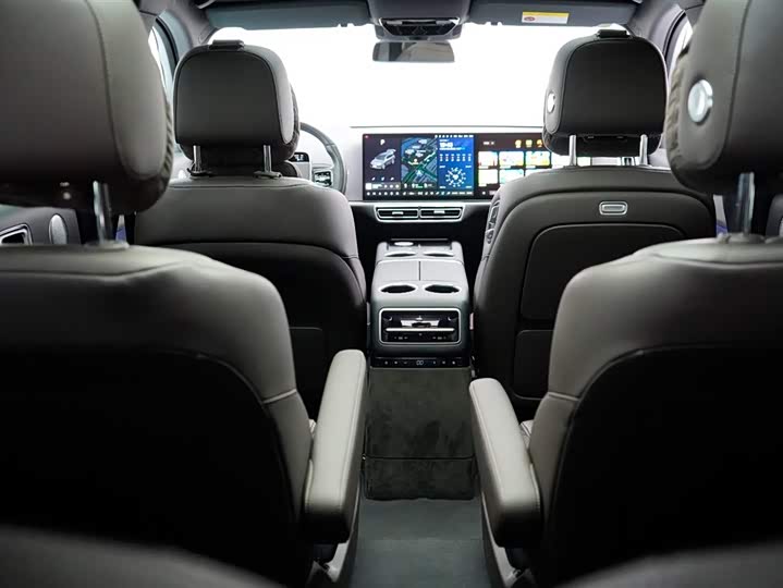 Фото 8 - LiXiang L9