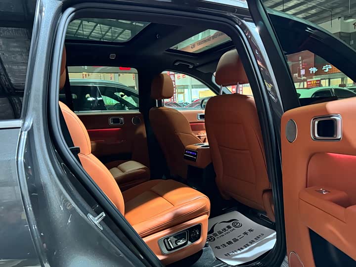 Фото 7 - LiXiang L8