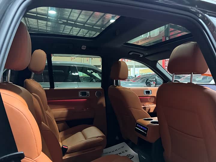 Фото 8 - LiXiang L8