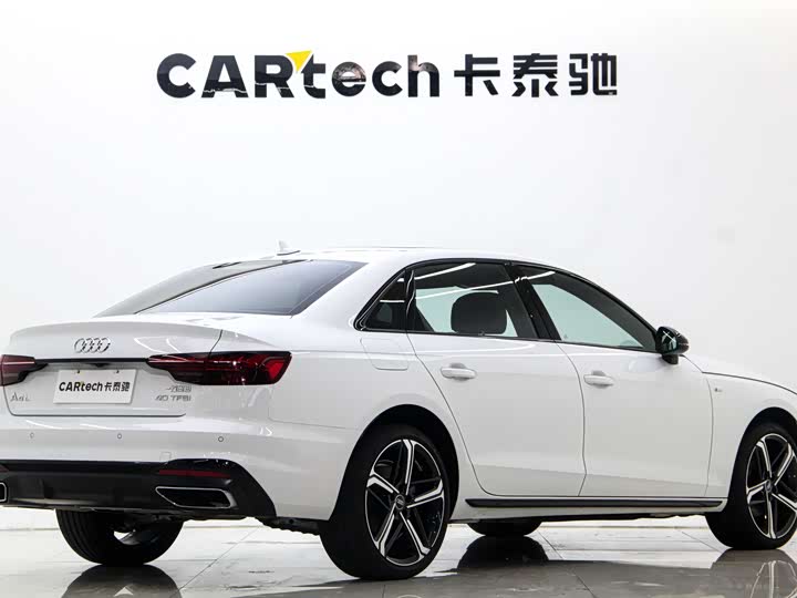 Фото 3 - Audi A4L