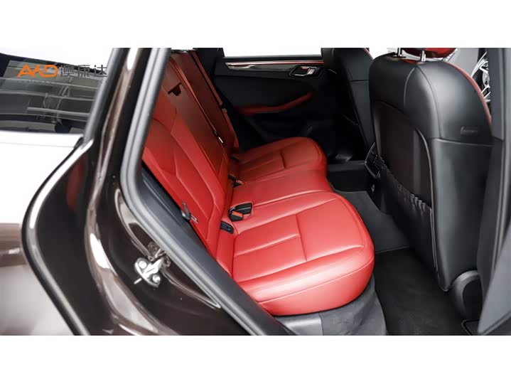 Фото 8 - Porsche Macan