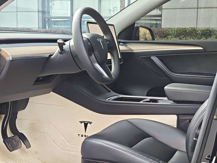 Фото 7 - Tesla Model Y