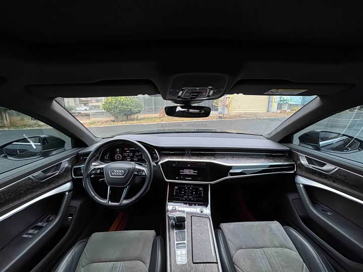 Фото 7 - Audi A6L