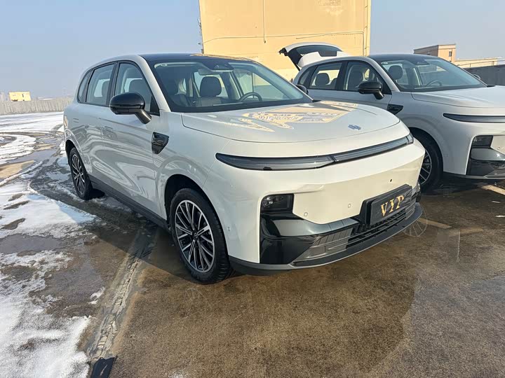 Фото 3 - Leapmotor B10