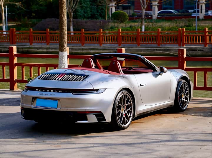 Фото 3 - Porsche 911