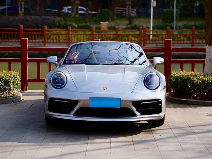 Фото 4 - Porsche 911