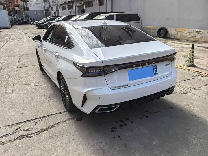 Фото 9 - Chery Arrizo 8