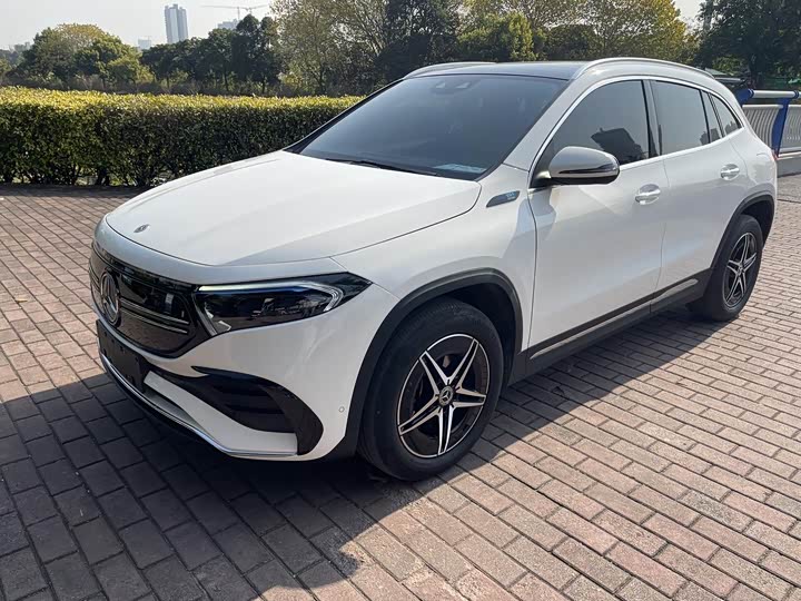 Фото 1 - Mercedes-Benz EQA