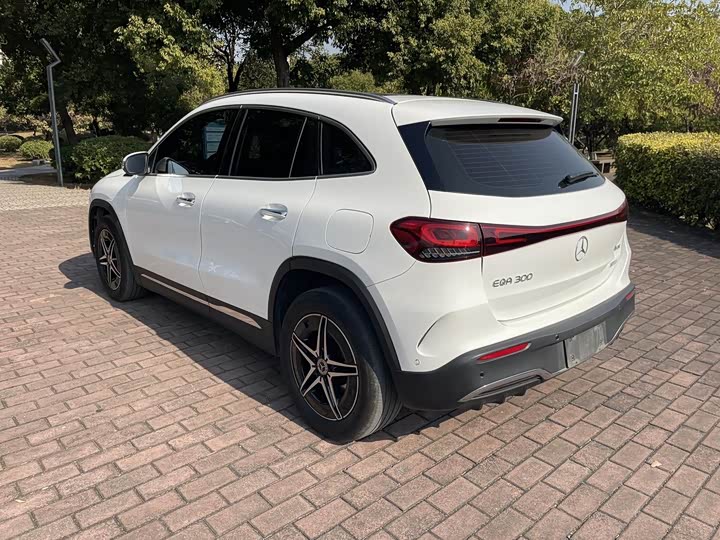 Фото 6 - Mercedes-Benz EQA