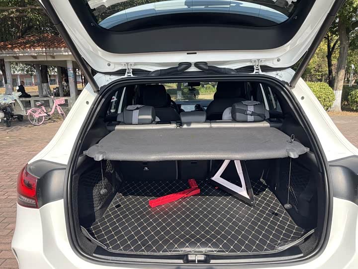 Фото 9 - Mercedes-Benz EQA