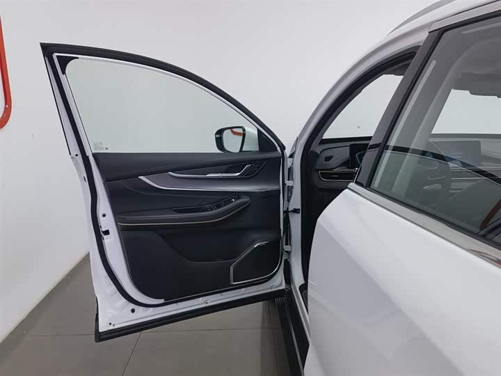 Фото 8 - Exeed LX C-DM Hybrid