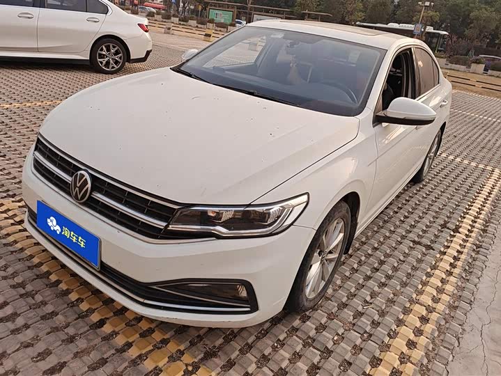 Фото 1 - Volkswagen Bora