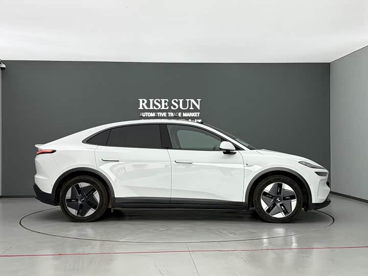 Фото 4 - Nio Onvo L60