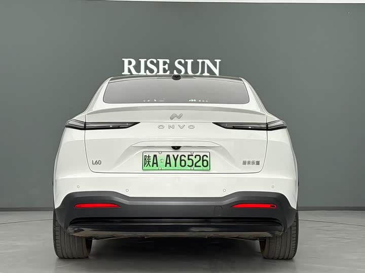 Фото 6 - Nio Onvo L60