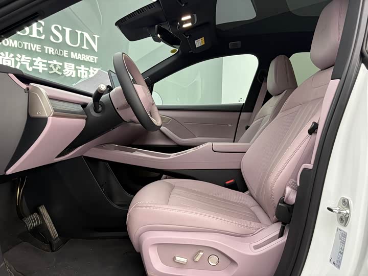 Фото 8 - Nio Onvo L60