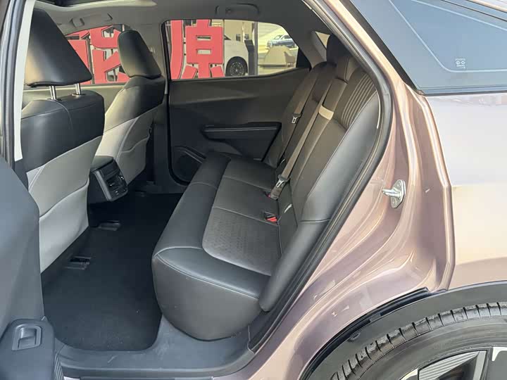 Фото 7 - Toyota bZ3