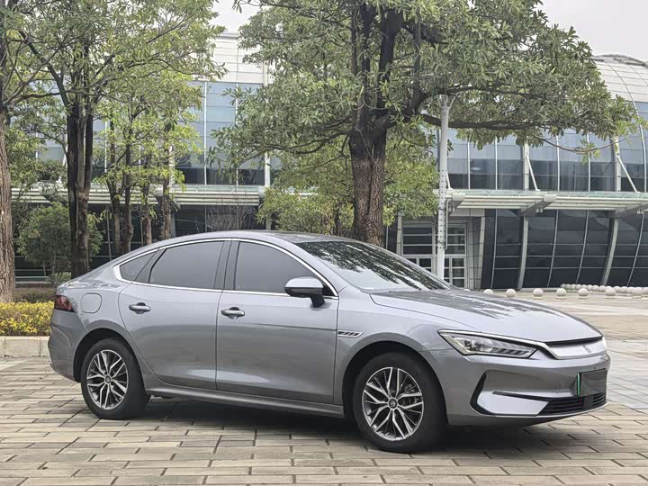 Фото 3 - BYD Qin Plus