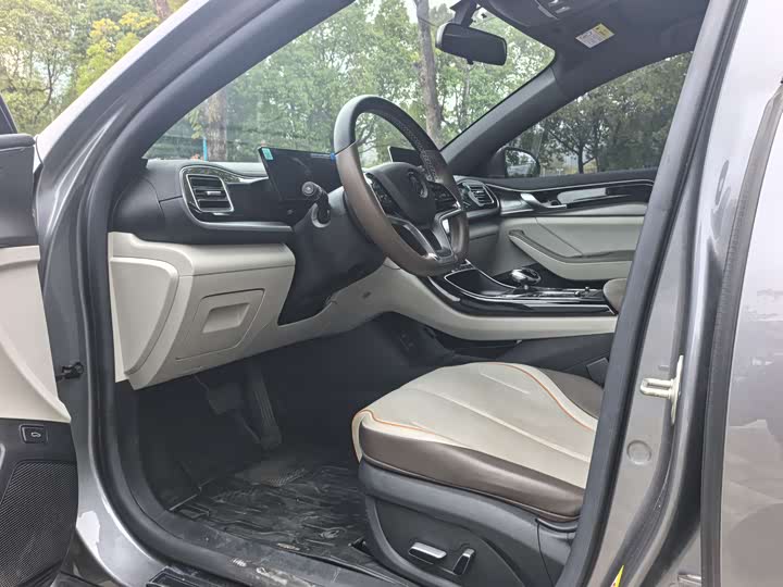 Фото 4 - BYD Qin Plus