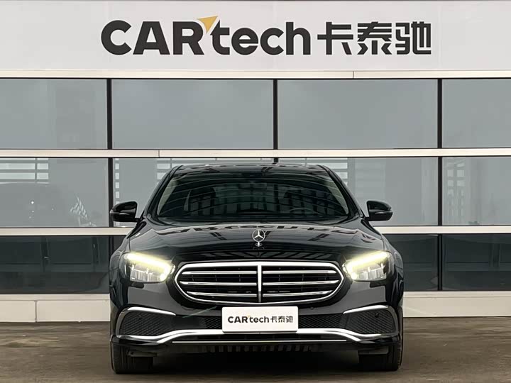 Фото 2 - Mercedes-Benz E-Class