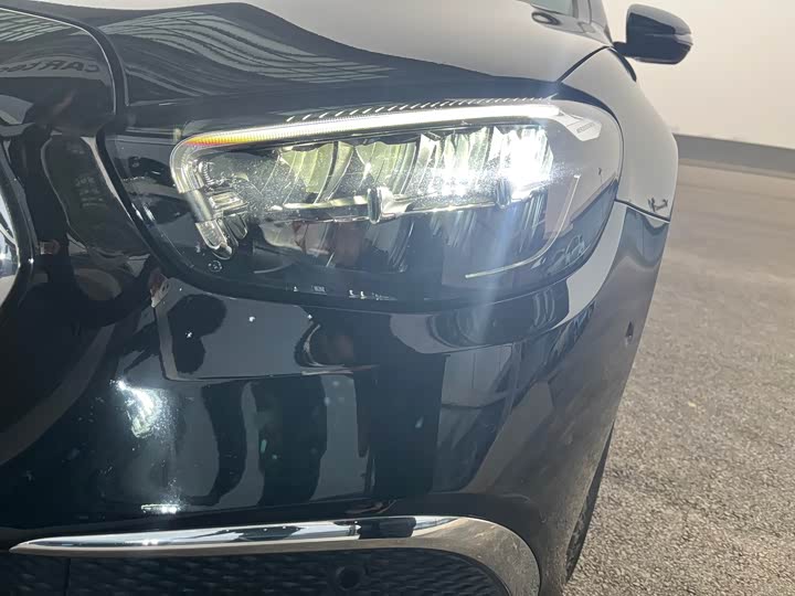 Фото 9 - Mercedes-Benz E-Class