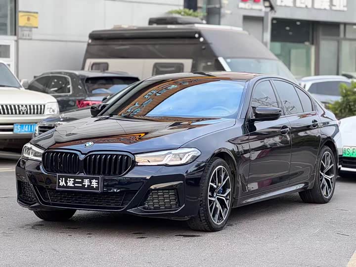 Фото 1 - BMW 5 Series