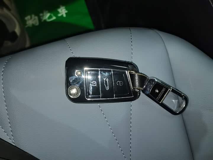 Фото 9 - Volkswagen Lavida