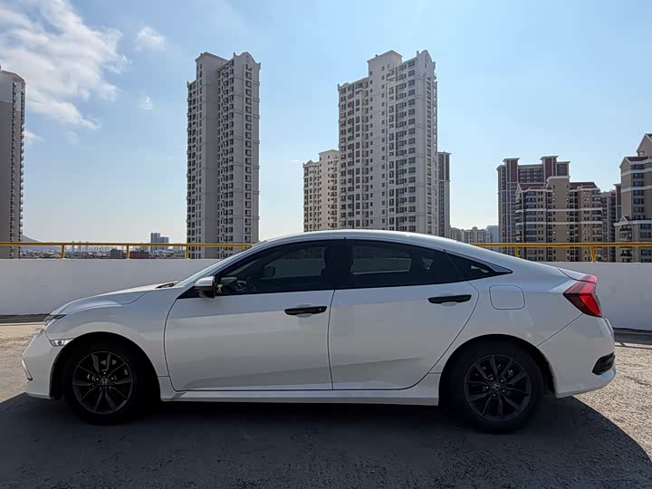 Фото 5 - Honda Civic