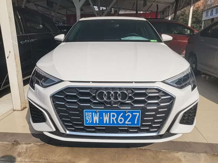 Фото 2 - Audi A3