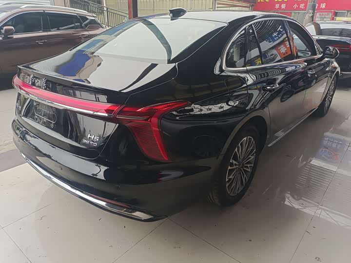 Фото 9 - Hongqi H5