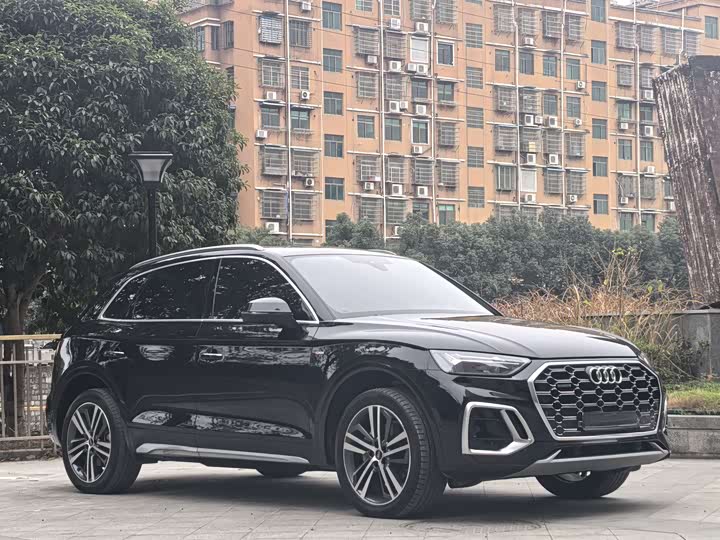 Фото 3 - Audi Q5L