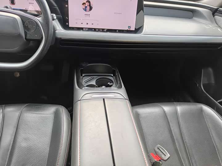 Фото 8 - XPeng P7