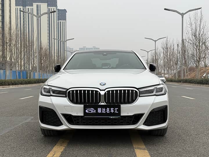 Фото 2 - BMW 5 Series